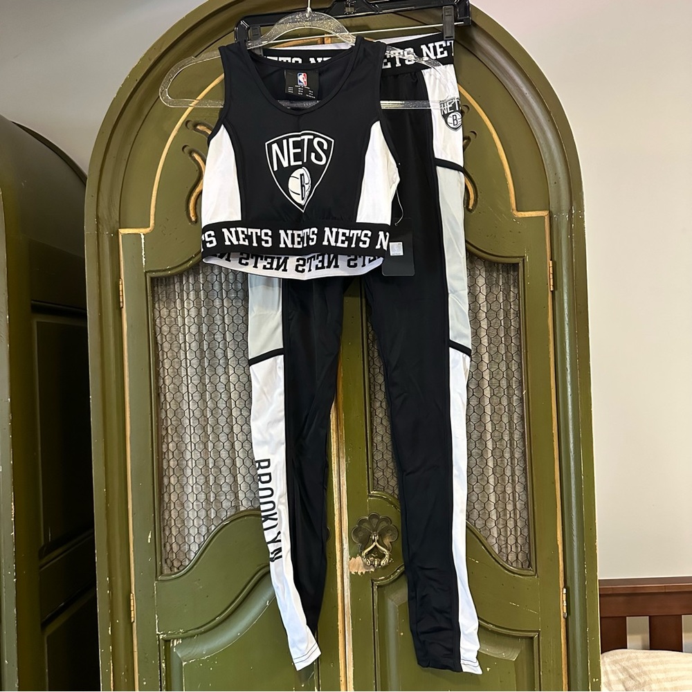 NEW NBA NETS ACTIVEWEAR SET SIZE M